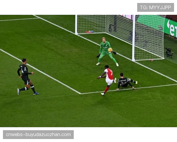 英超第30轮焦点战半场:阿森纳1-0领先曼城,萨卡点射破门 英超第30轮焦点战半场:阿森纳1-0领先曼城,萨卡点射破门