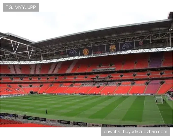 欧足联考察伦敦温布利球场,其为2026年欧冠决赛候选场地之一 欧足联考察伦敦温布利球场,其为2026年欧冠决赛候选场地之一